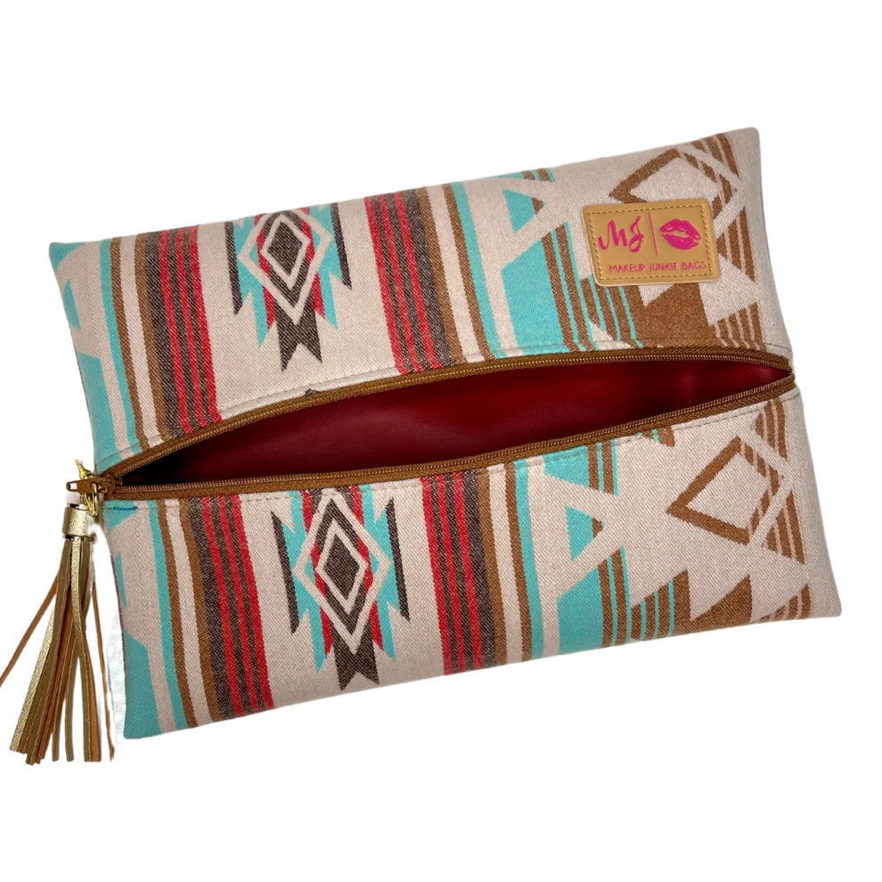 Makeup Junkie - Arrowhead